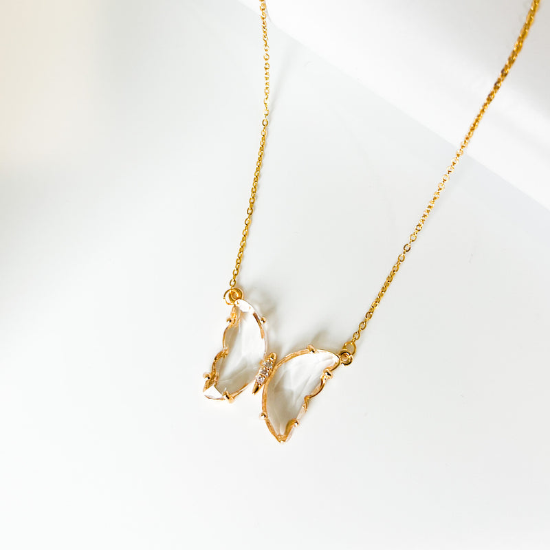 BUTTERFLY NECKLACE WHITE
